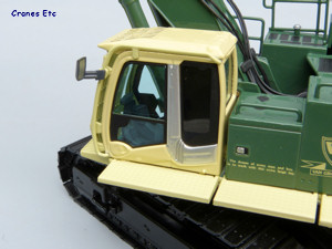 NZG 781/02 Hitachi Zaxis 1000K-3 with Okada Crusher 'Van